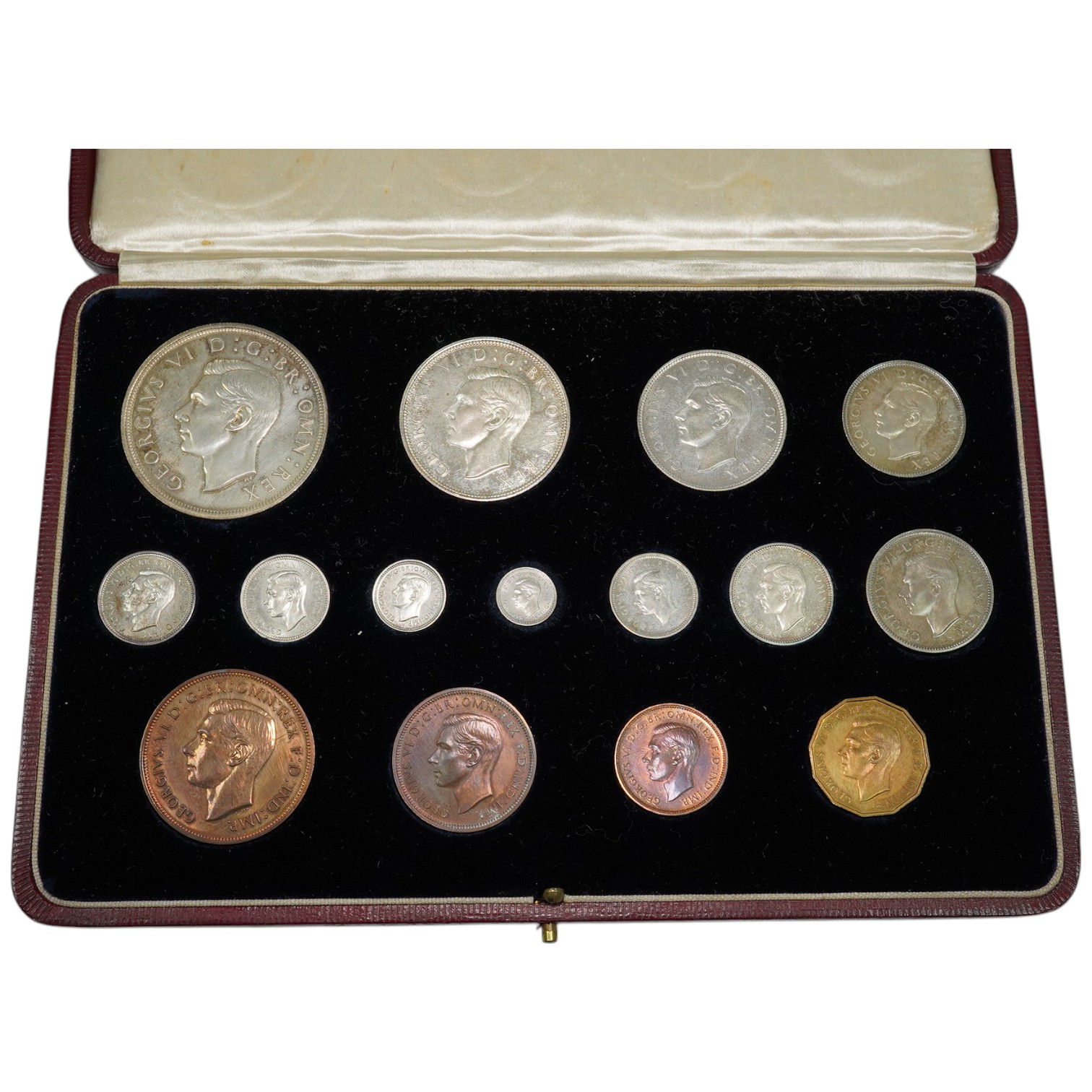 British coins, George VI specimen coin set, 1937, silver crown to 3d, maundy and brass 3d to farthing, proof like UNC, in contemporary case